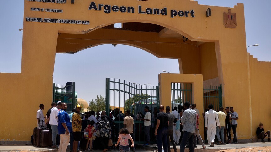السودان.. نقل 686 شخصا من مصر ضمن العودة الطوعية