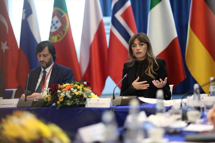 Kryeparlamentarja Haxhiu diskuton për sigurinë me delegacionin e Asamblesë Parlamentare të NATO s