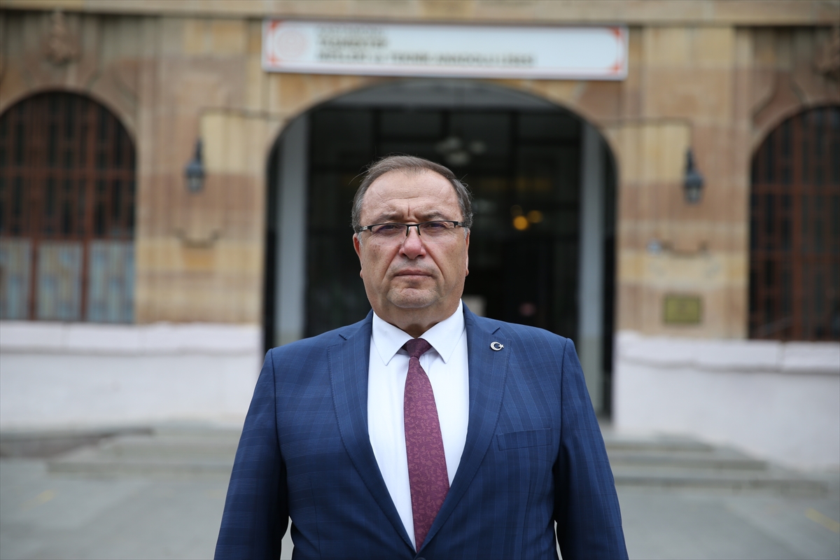 Asırlık Taşmektep’te mesleki eğitim sürüyor 5 Asırlık Taşmektep’te mesleki eğitim sürüyor