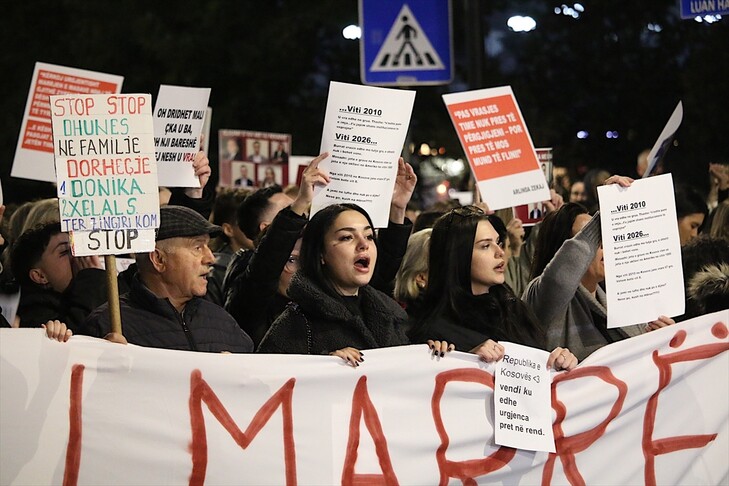 Kosovë  për të dytën ditë protestohet nën moton  Vrasja e grave të trajtohet si urgjencë kombëtare 