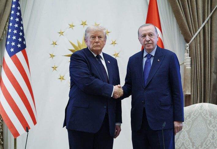 Trump telefonon Erdoganin për të diskutuar mbi samitin e Organizatës së Shteteve Turkike në Ankara