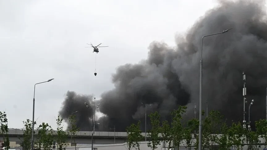 Ukraina pezullon në mënyrë jozyrtare sulmet ndaj rafinerive ruse pas presionit të SHBA së