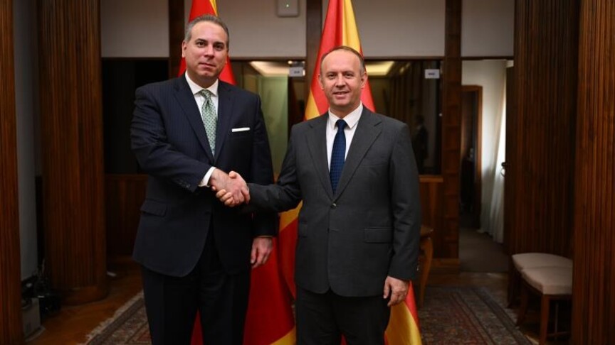 Gashi dhe Ivanoviq diskutojnë për forcimin e bashkëpunimit mes Maqedonisë së Veriut dhe Malit të Zi