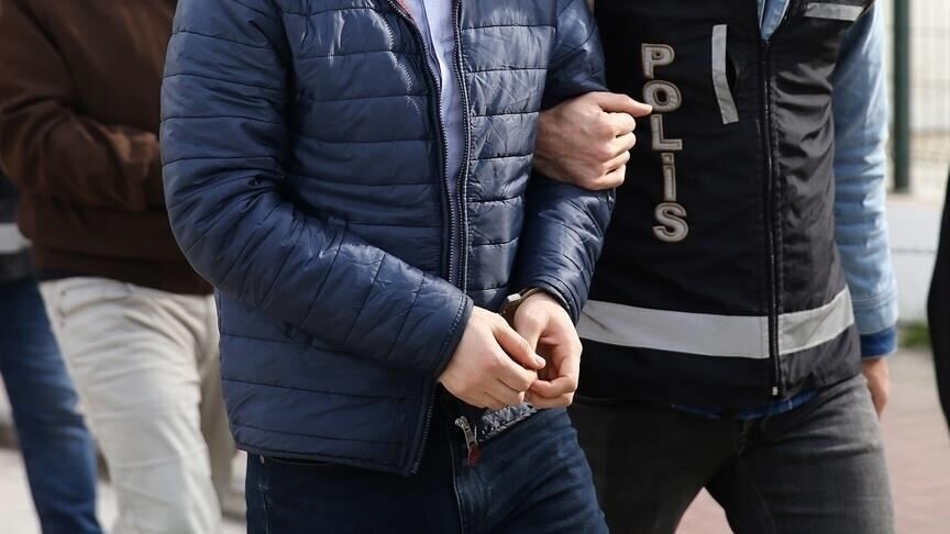 İstanbul merkezli 3 ilde FETÖ'nün güncel  yapılanmasına yönelik operasyonda 10 şüpheli yakalandı