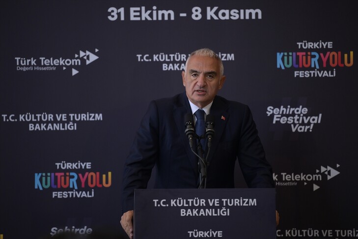 Bakan Ersoy: Türk mutfağını dünyada hak ettiği zirveye taşımak için çalışıyoruz