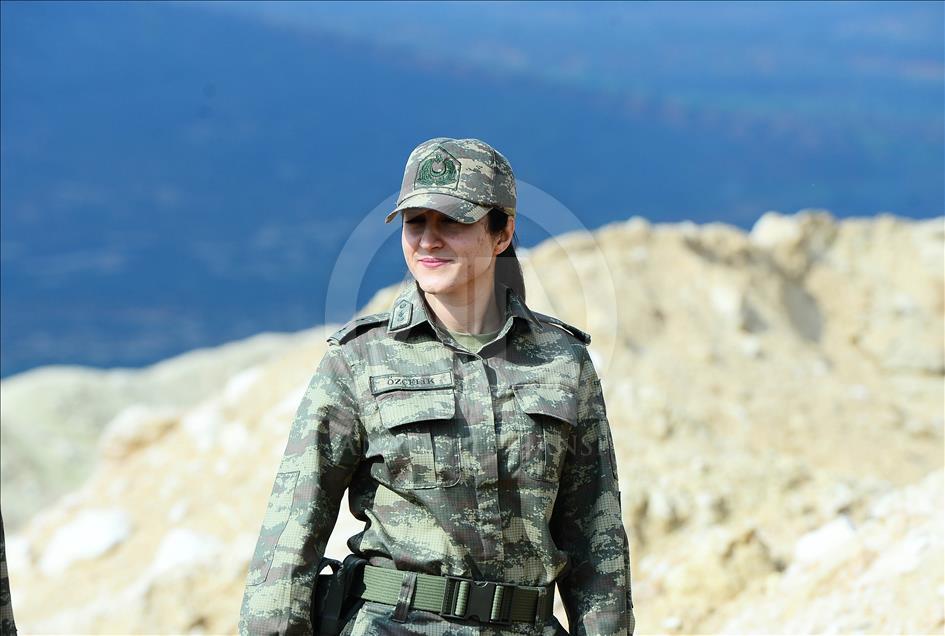 "Zeytin Dalı"nın kadın subayları
 