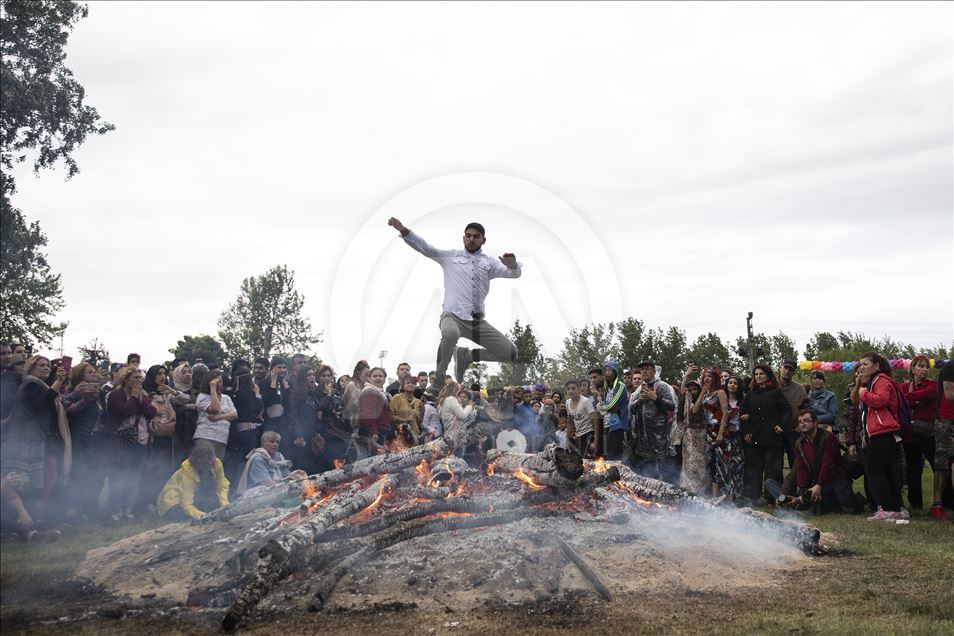 Edirne'de "Kakava ateşi" yandı