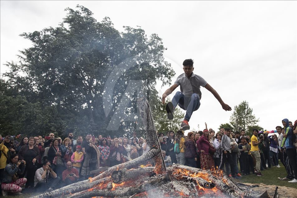 Edirne'de "Kakava ateşi" yandı