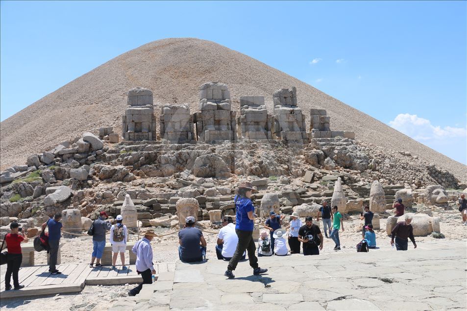 چشم انداز زیبای طلوع و غروب آفتاب در ارتفاعات نمرود
