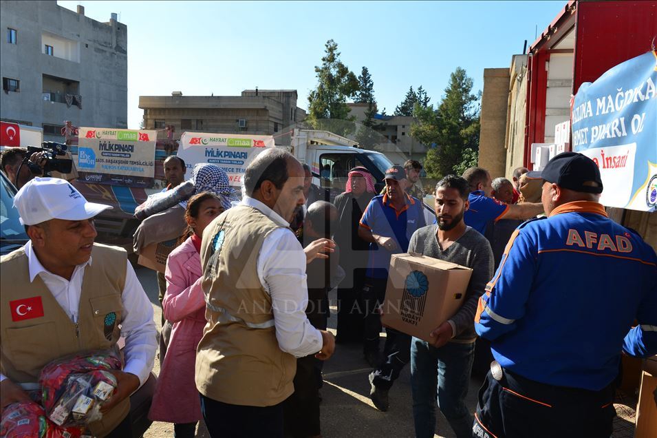 حمایت نهادهای مدنی ترکیه از نیازمندان تل‌ابیض و راس‌العین
