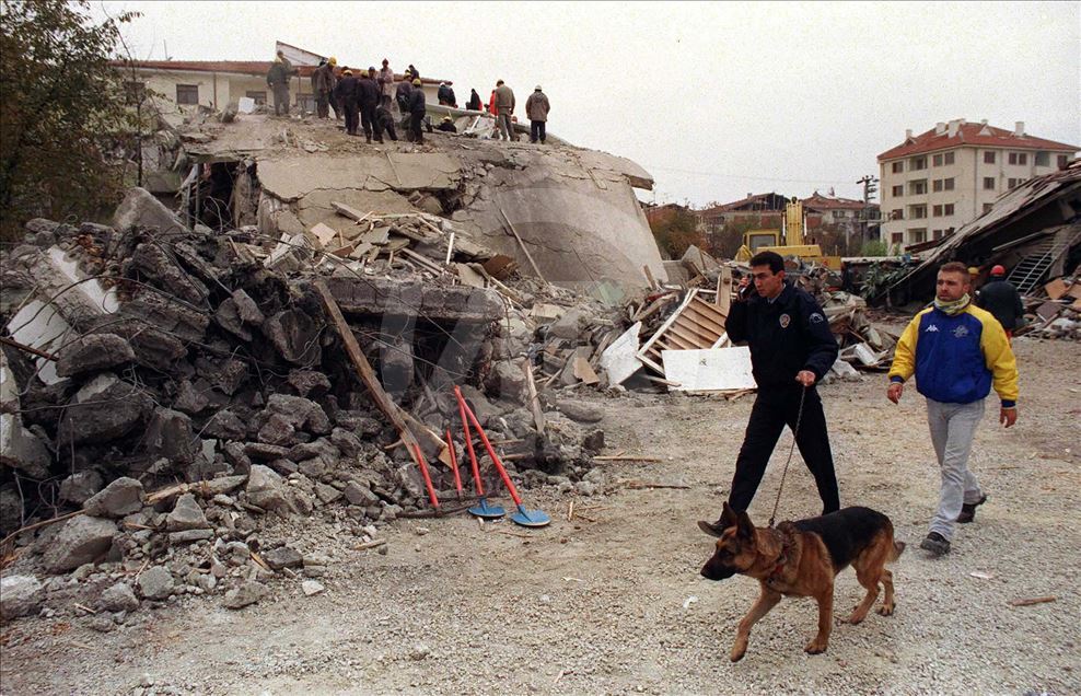 Düzce'de 20 yıl önceki depremin izleri silindi