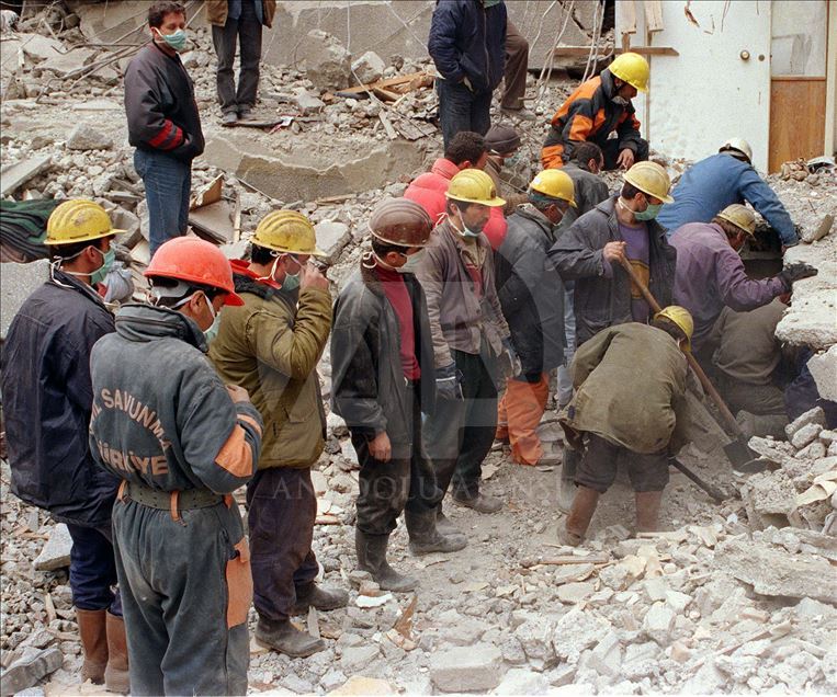 Düzce'de 20 yıl önceki depremin izleri silindi
