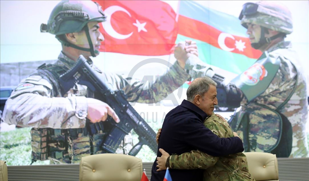 Глава Минобороны Турции: Армия Азербайджана явила миру свою мощь
