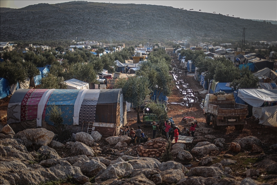 وضعیت دشوار آوارگان سوری در اردوگاه‌های چادری ادلب