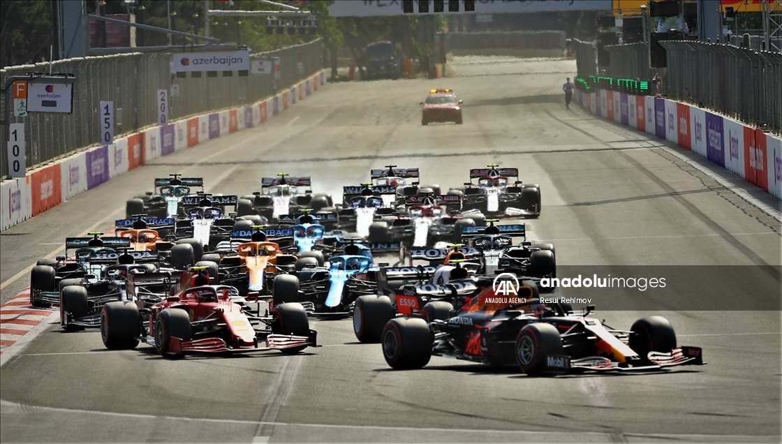 В Баку завершились гонки Формулы-1 в рамках Гран-при Азербайджана