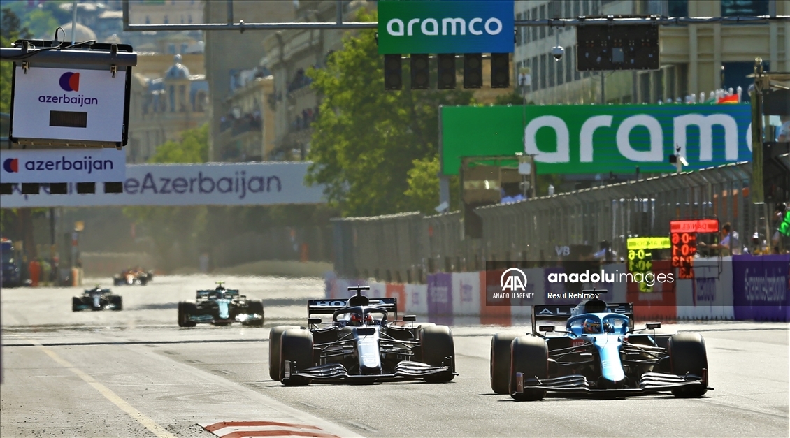 В Баку завершились гонки Формулы-1 в рамках Гран-при Азербайджана