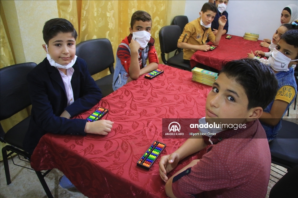 Suriye'nin Bab ilçesinde gençlik merkezi açıldı