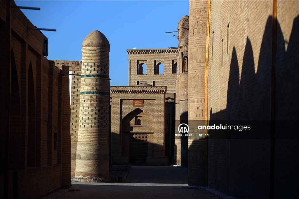 شهر خیوه؛ گنجینه تاریخی در مسیر جاده ابریشم