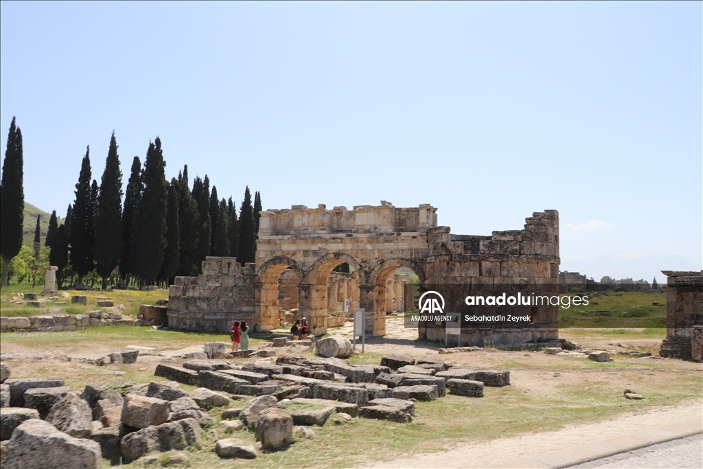 Турецкий Памуккале за 5 месяцев посетило свыше 430 тыс. туристов