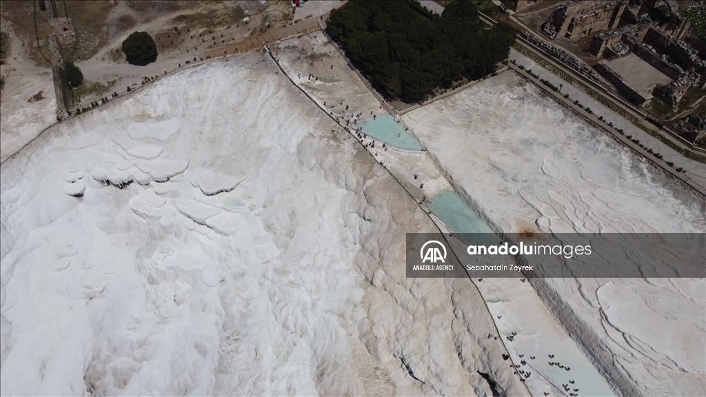 Турецкий Памуккале за 5 месяцев посетило свыше 430 тыс. туристов