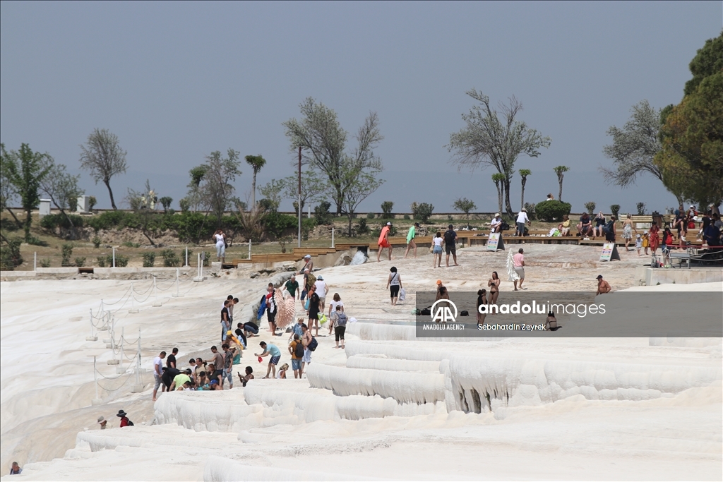 Турецкий Памуккале за 5 месяцев посетило свыше 430 тыс. туристов