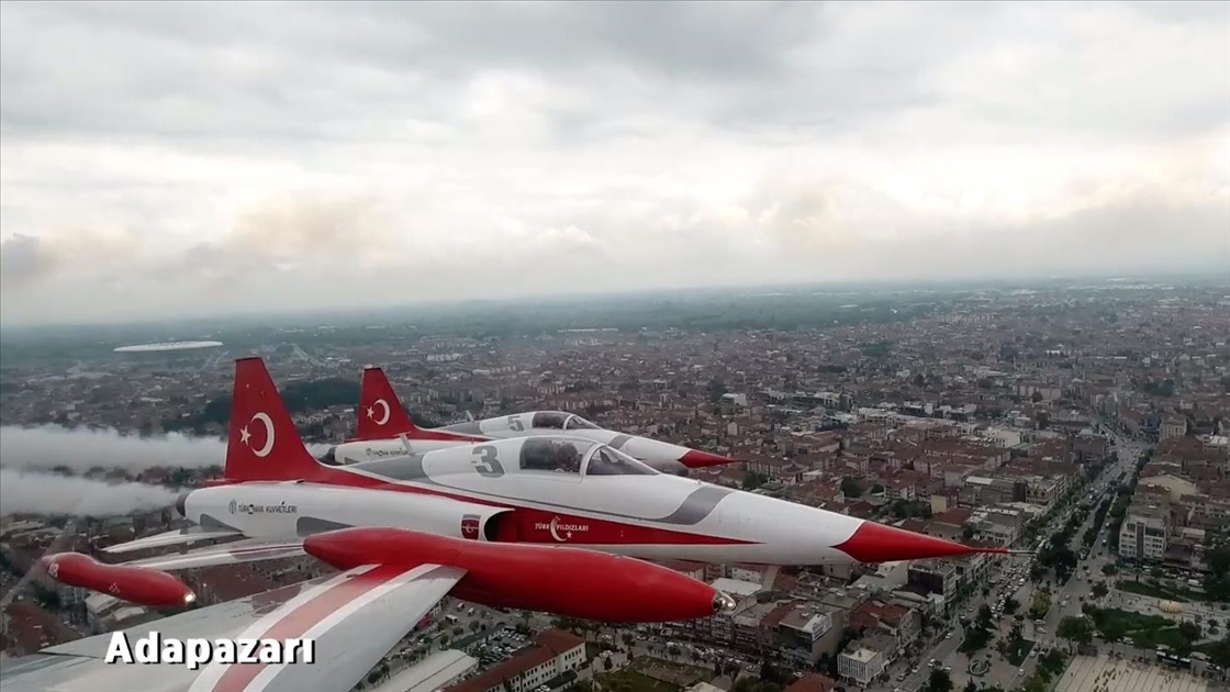 "Türk Yıldızları"nın kokpitinden Türkiye