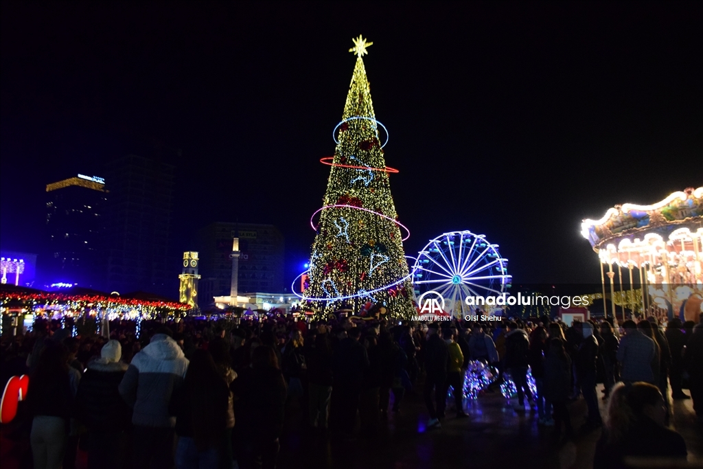 Festohet Viti i Ri në vendet e rajonit - Shqipëri