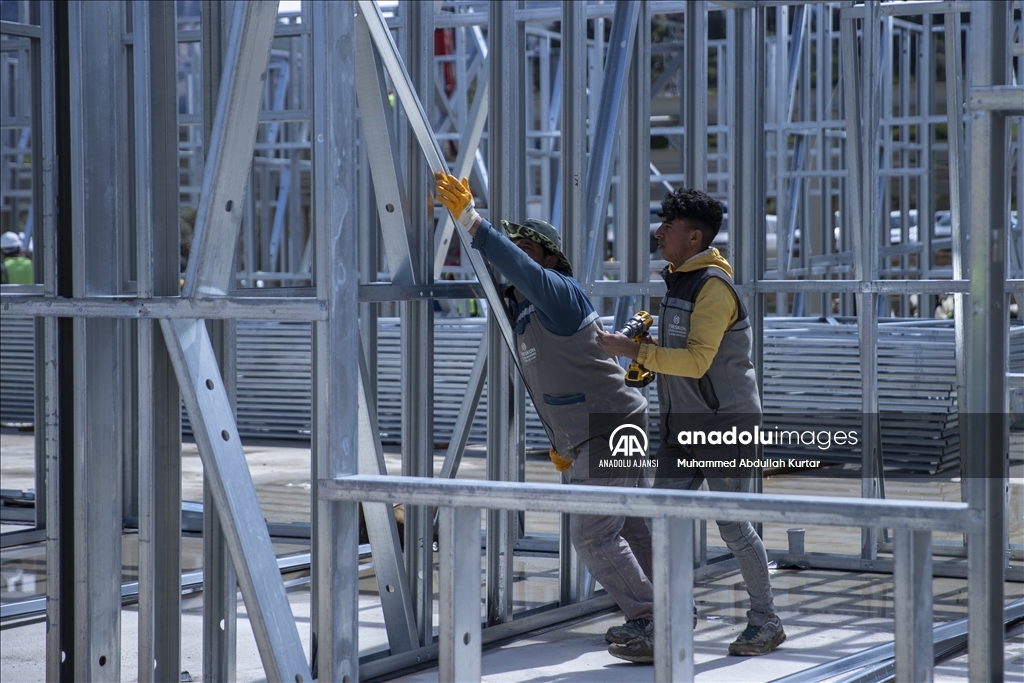 Hatay'da Defne Devlet Hastanesi inşaatı yükseliyor