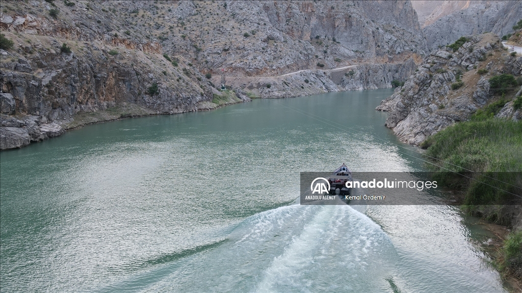 جذابیت «کانیون تاریک» ارزینجان برای دوستداران طبیعت در ترکیه 