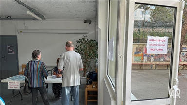 France : ouverture des bureaux de vote pour le deuxième tour des élections législatives anticipées