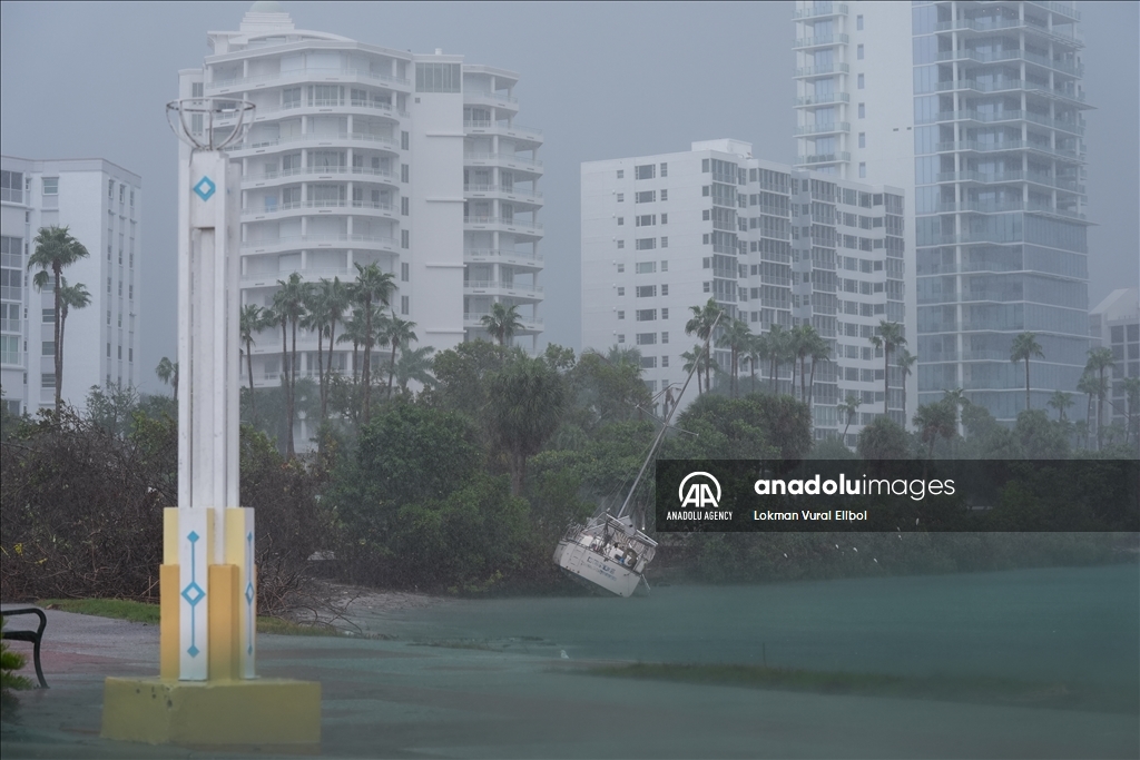 Hurricane Milton approaches Sarasota of Florida