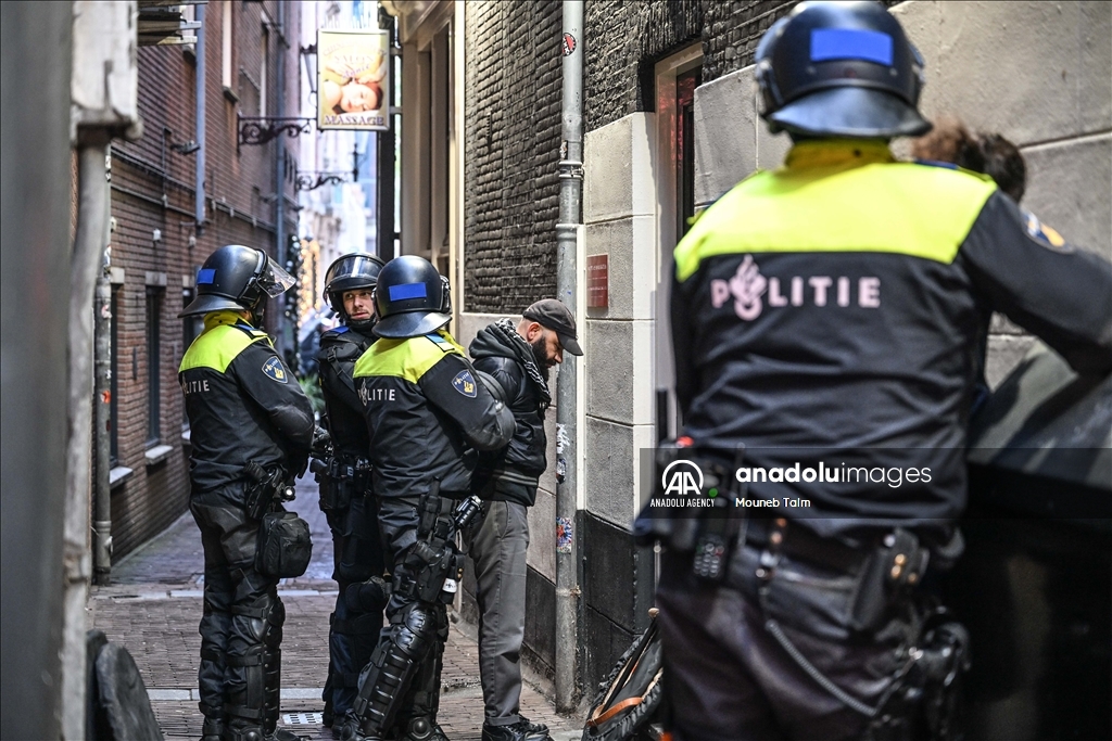 Amsterdam : La police néerlandaise interpelle des manifestants pro-palestiniens