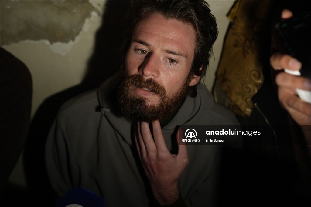 Агентство «Анадолу» засняло в Дамаске гражданина США Трэвиса Пита Тиммермана, освобожденного из центра пыток свергнутого режима Башара Асада