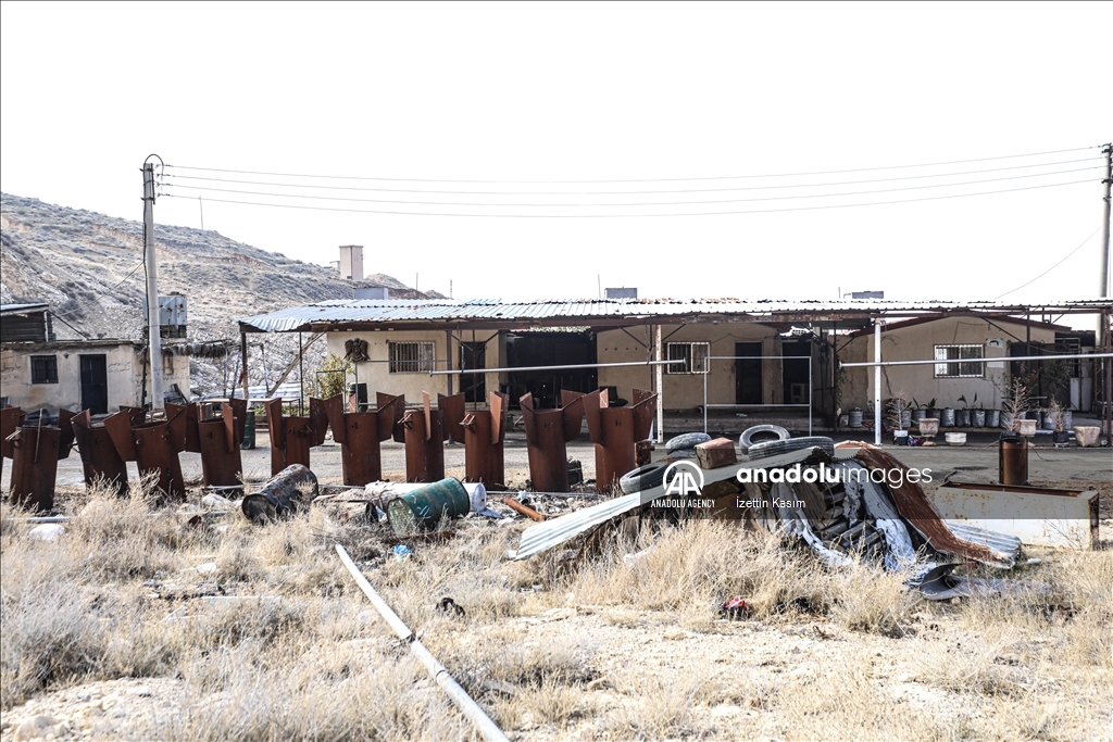 جبل قاسيون.. كان محرّما على السوريين ومقرا لإنتاج البراميل المتفجرة