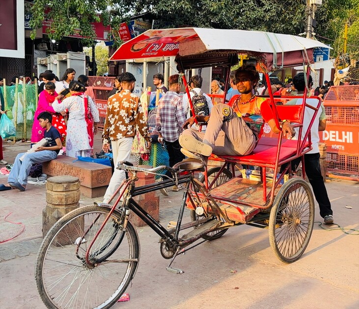 Hindistan'da dünyanın en kapsamlı nüfus sayımı sürecinin başlatıldığı bildirildi