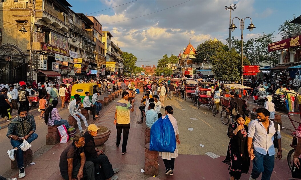 Hindistan'da dünyanın en kapsamlı nüfus sayımı sürecinin başlatıldığı bildirildi