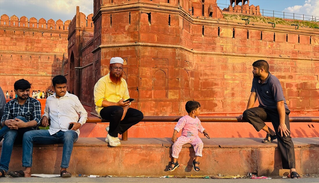 Hindistan'da dünyanın en kapsamlı nüfus sayımı sürecinin başlatıldığı bildirildi