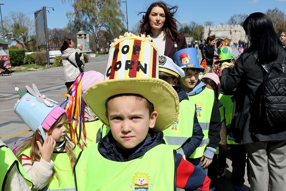 U Nišu održana „Šeširijada“, prolećni karneval dečjih šešira
