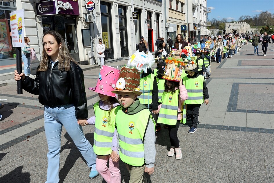 U Nišu održana „Šeširijada“, prolećni karneval dečjih šešira