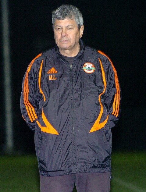 قدم.. رحيل أسطورة الكرة الرومانية ميرسيا لوسيسكو