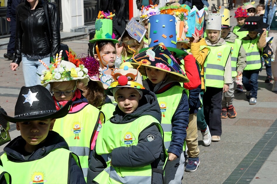 U Nišu održana „Šeširijada“, prolećni karneval dečjih šešira
