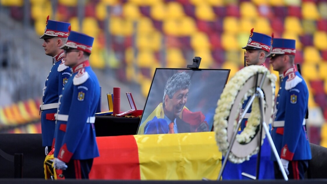 Ünlü teknik direktör Mircea Lucescu için Romanya'da cenaze töreni düzenlendi