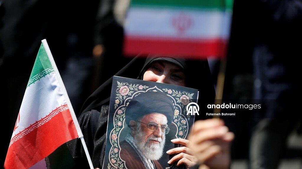 Massive memorial march in Tehran marks 40th day since death of ...