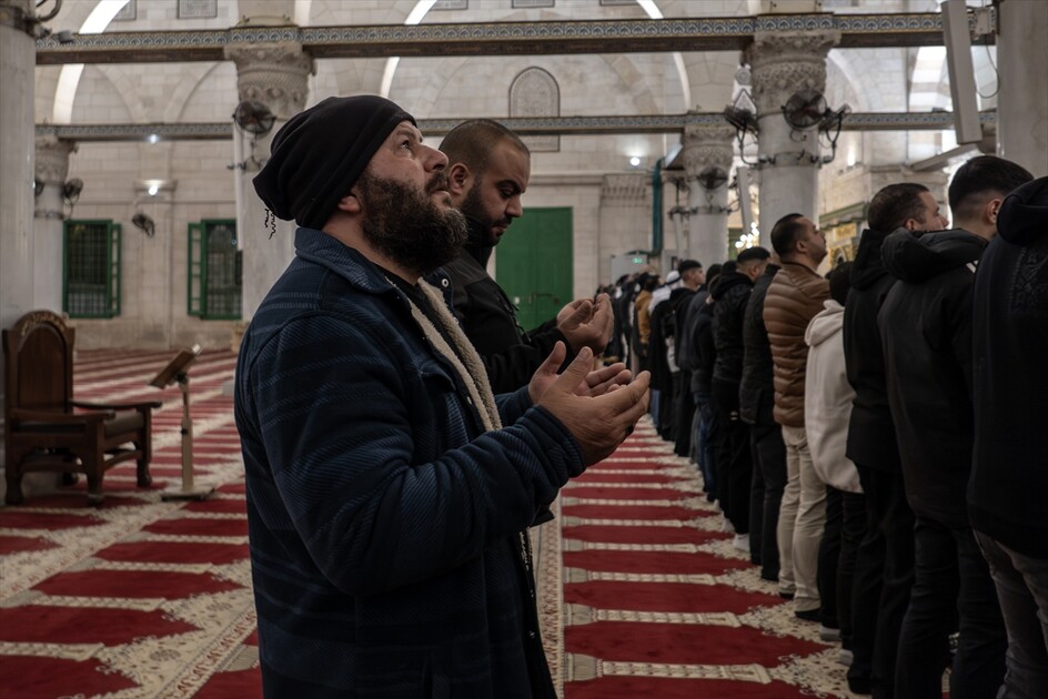 Al-Aqsa Mosque reopens after 40-day closure by Israel