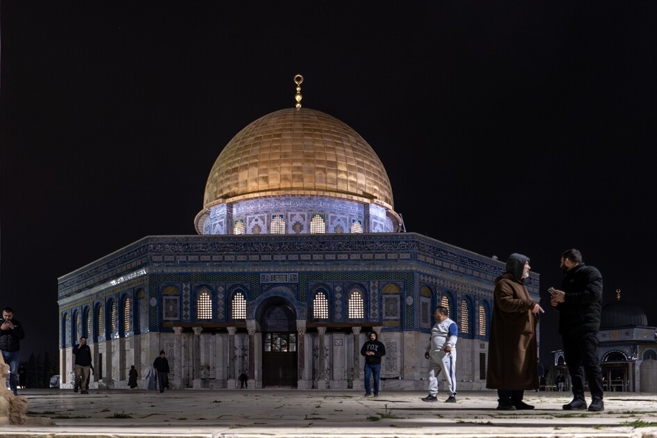 Al-Aqsa Mosque reopens after 40-day closure by Israel