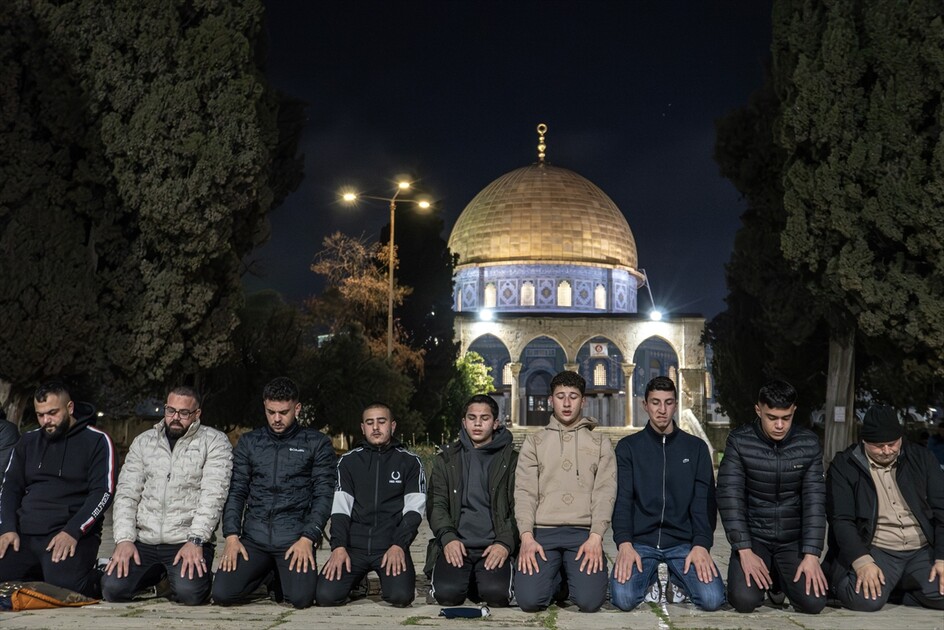 Al-Aqsa Mosque reopens after 40-day closure by Israel