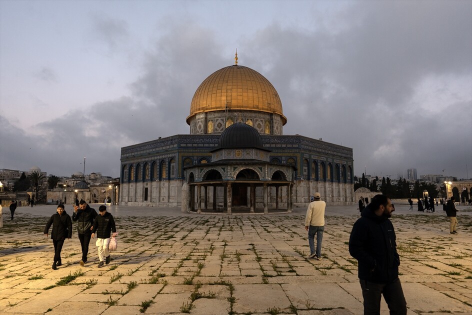 Al-Aqsa Mosque reopens after 40-day closure by Israel