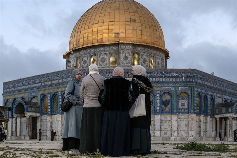 Al-Aqsa Mosque reopens after 40-day closure by Israel
