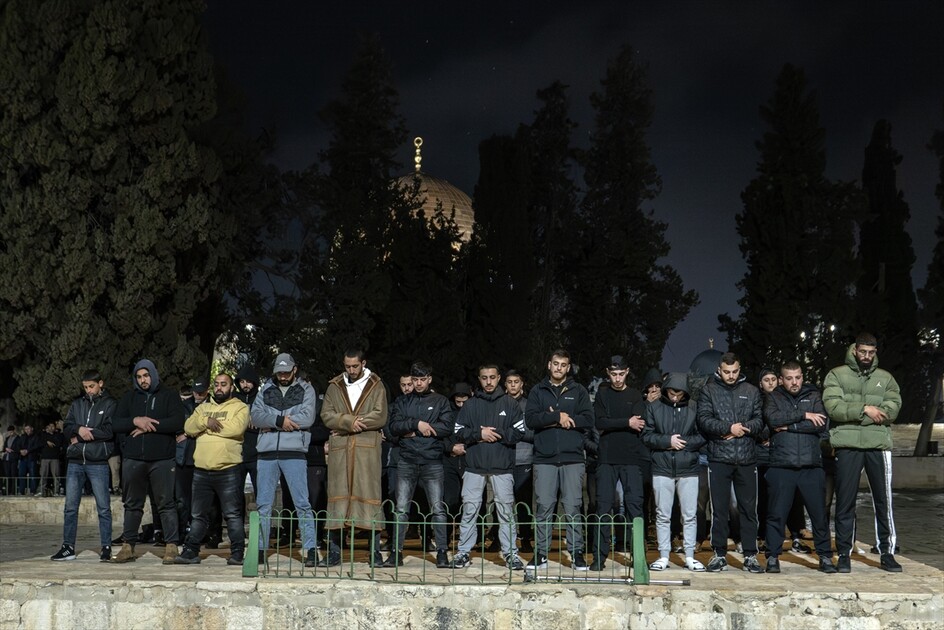 Al-Aqsa Mosque reopens after 40-day closure by Israel