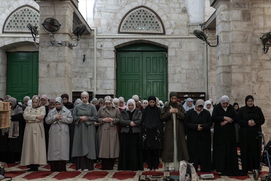Al-Aqsa Mosque reopens after 40-day closure by Israel
